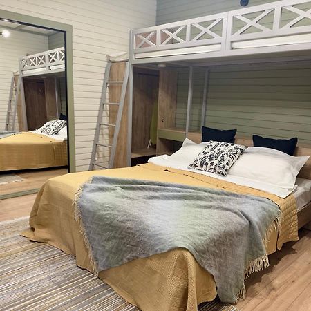ירמכה Apartments Mandry מראה חיצוני תמונה